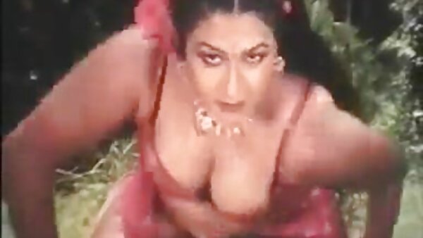 طويل الساقين افضل افلام سكس مترجم كتكوت عاهرة إيلا ميلانو مع سائق غريب واحد