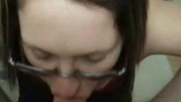 تدخين ساخن كيارا لورد أصابعها coochie والنافورات اروع سكس مترجم