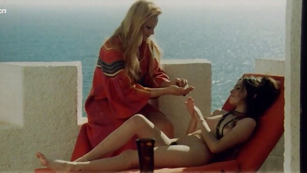 مثير Ash Hollywood اجمل مقاطع سكس مترجم و Sovereign Syre عاريان على السرير