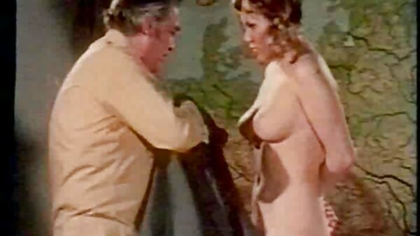 يتحول التدليك المثير بواسطة Casana Lei إلى دس اجمل سكس امهات مترجم من الخلف