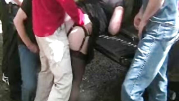 تظهر وقحة شقراء اجمل افلام سكس عالمي مثيرة بري أولسون مهاراتها الغنائية أثناء ركوب الديك